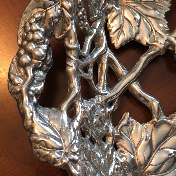 Arthur Court 1999 footed casserole dish holder - Picture 2 of 10